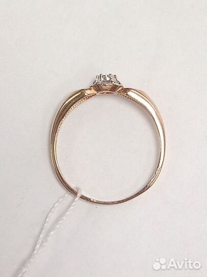 Золотое кольцо с камнем 19,5р