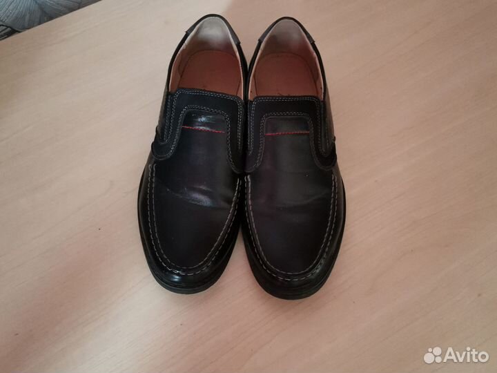 Туфли мужские 39 размер черные