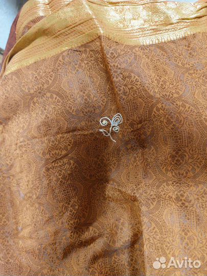 Индийское сари