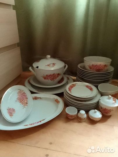 Сервиз столовый