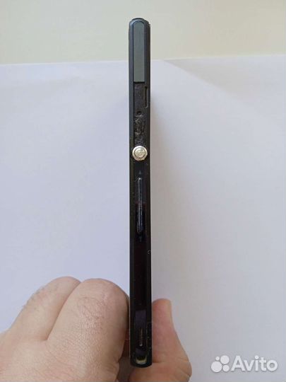 Телефон Sony Xperia z