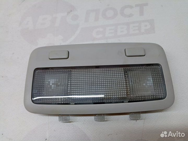 Плафон подсветки салона задний Toyota Avensis