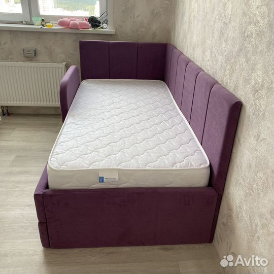 Детская подрастковая мягкая кровать со спинками