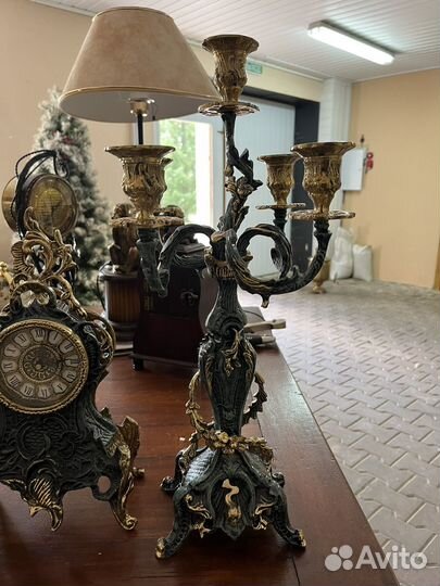 Часы каминные с канделябрами (бронза)