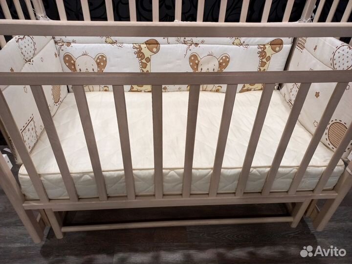 Детская кроватка