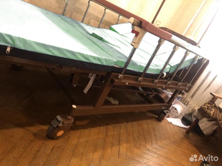 Медицинская кровать для лежачих больных реабилитац