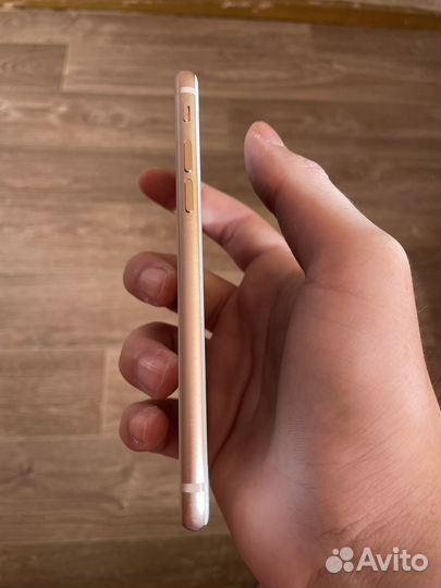 iPhone 8, 64 ГБ