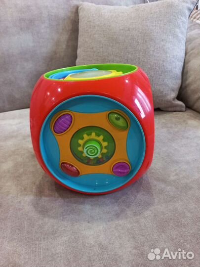 Развивающие игрушки Куб интерактивный