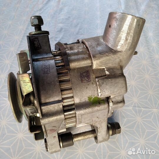 Генератор для Нивы ваз 2121-2123