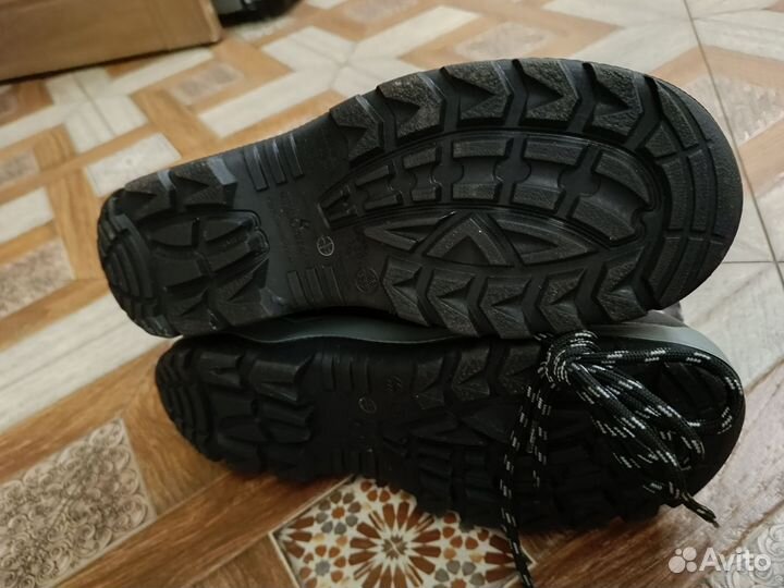 Ботинки рабочие зимние 43