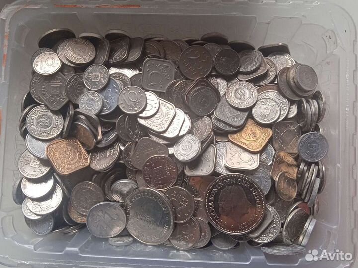 Погодовка монет Нидерландских Антильских Островов