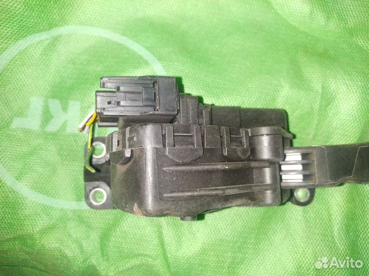 Форд фокус 2 педаль газа