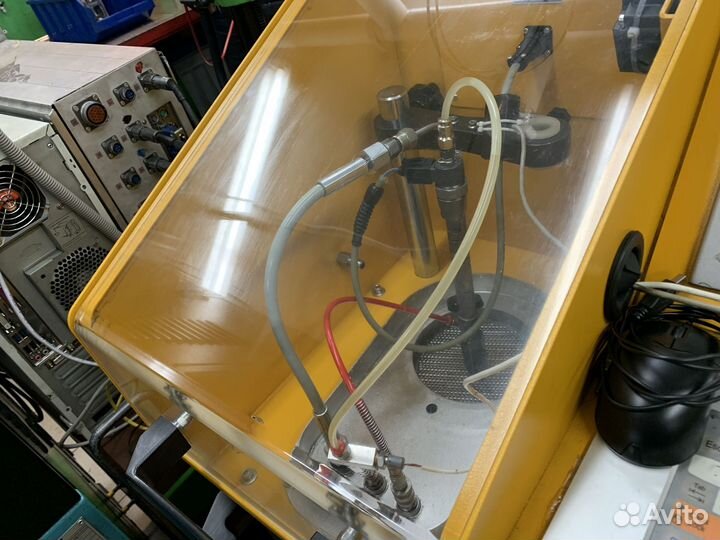 Топливная форсунка Mercedes 0445110207