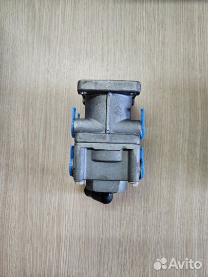 Главный тормозной кран 4613150080