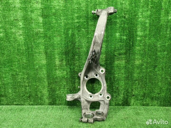 Кулак поворотный передний правый Audi Q5 8R