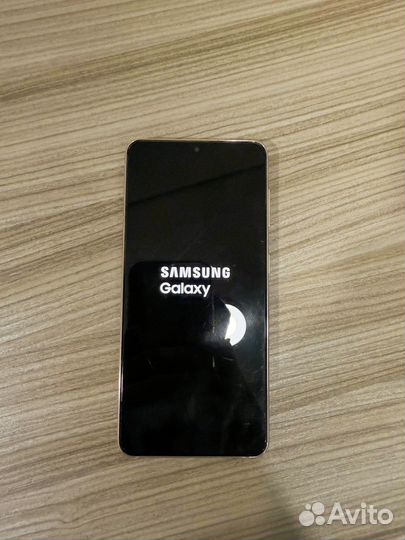 Samsung Galaxy S21, 8/128 ГБ