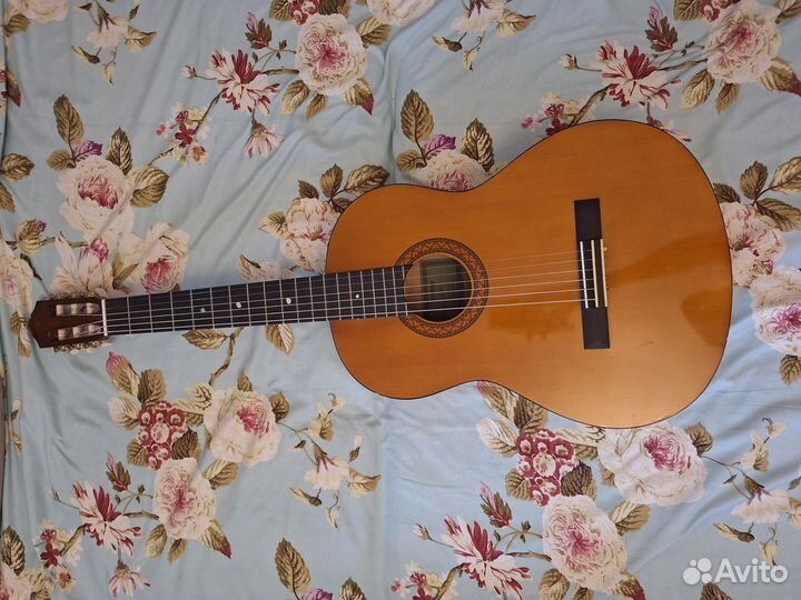 Гитара Yamaha C40