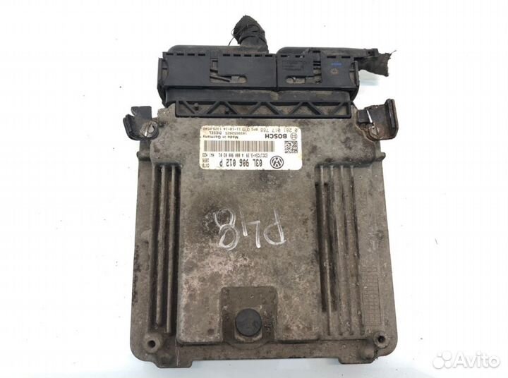 Блок управления двигателя 03L906012P Volkswagen Cr
