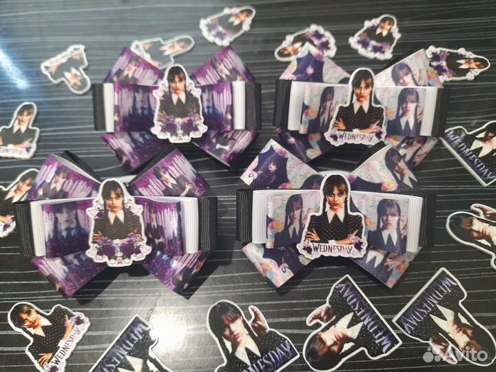 Бантики уэнздей