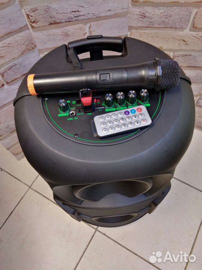 Колонка с блютуз