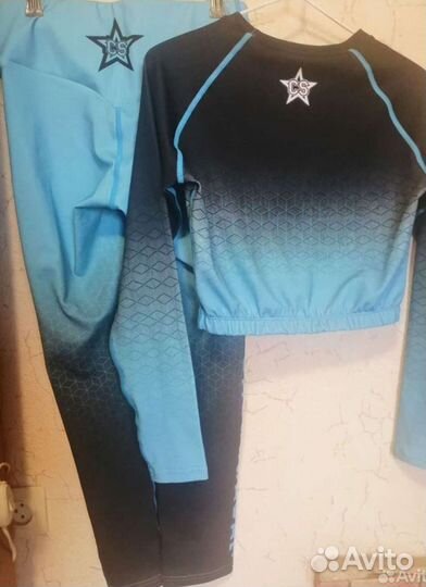 Костюм для йоги и фитнеса