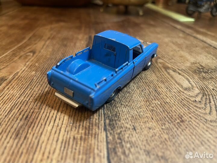 Модель автомобиля Москвич Пикап