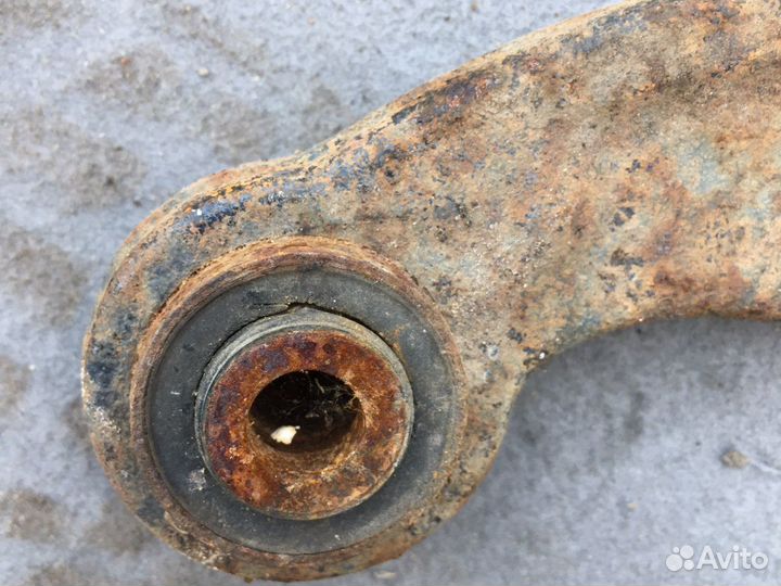 Рычаг задний Мазда сх - 7