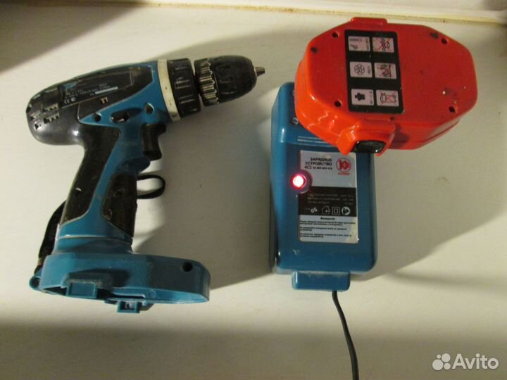 Дрель-шуруповерт Калибр да - 18/2+ с зарядником
