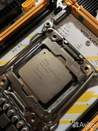 Комплект материнская плата Qiyida x99 и процессор