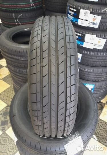 Bars UZ200 215/55 R17 94V