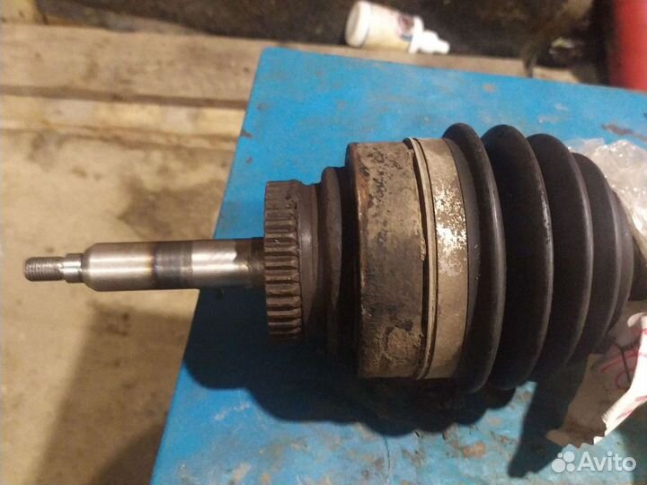 Передний привод в сборе на саненг