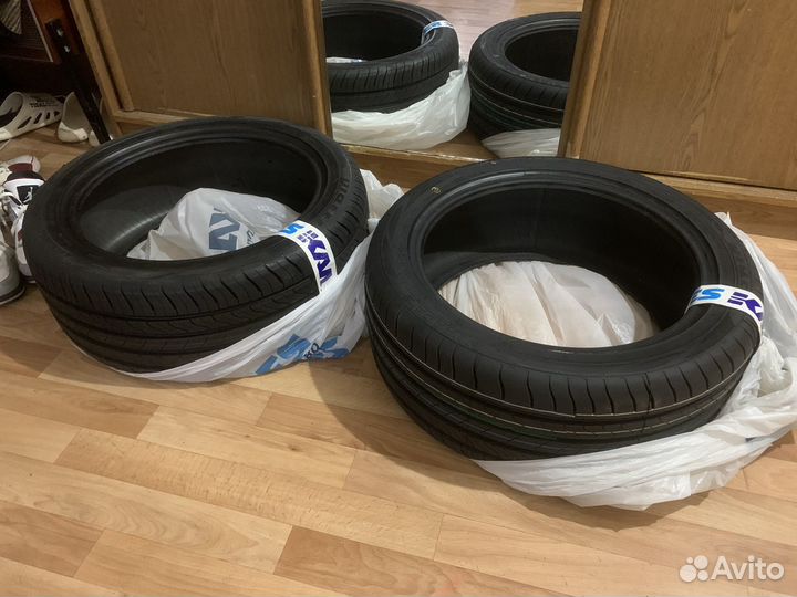 Viatti Strada 2 (V-134) 225/45 R17