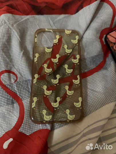 Чехол на iPhone 11