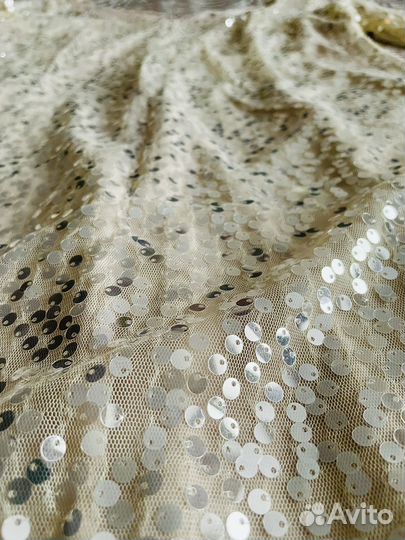 Платье вечернее с пайетками, золотистое