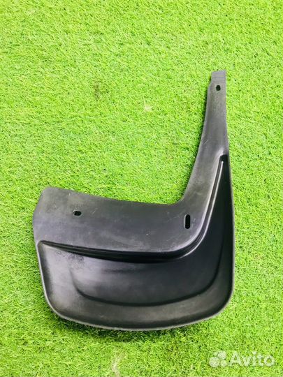 Брызговик задний левый Renault Logan 1