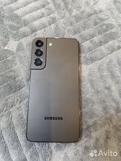 Samsung Galaxy S22, 8/128 ГБ