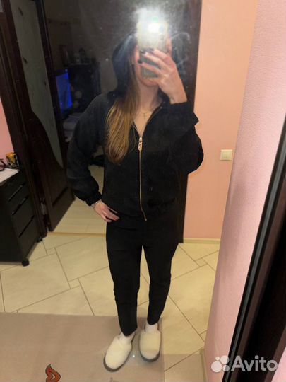 Костюм женский