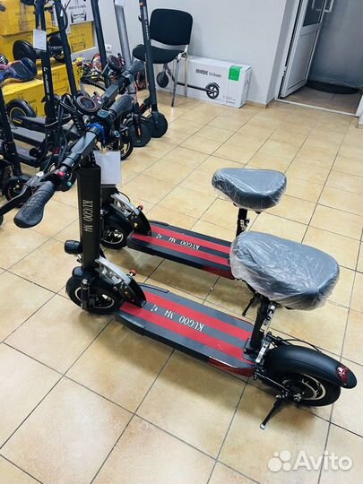 Электросамокат с сиденьем Куго М4
