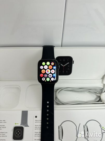 Apple watch SE 44mm 93% akб