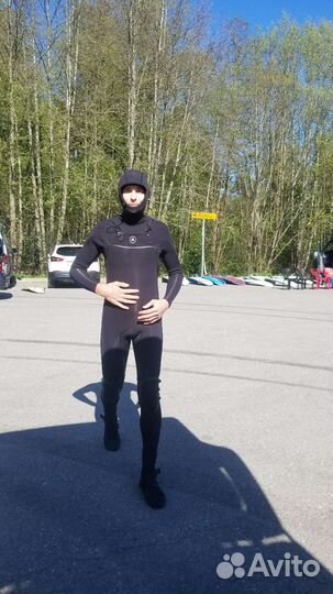 Гидрокостюмы,гидроперчатки