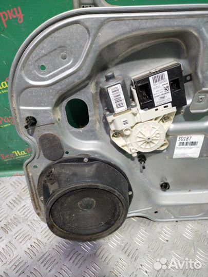 Стеклоподъемник передней правой двери Ford Focus 2