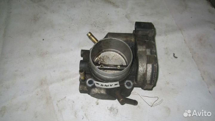 Дроссельная заслонка Ауди Фольксваген 06A133062D