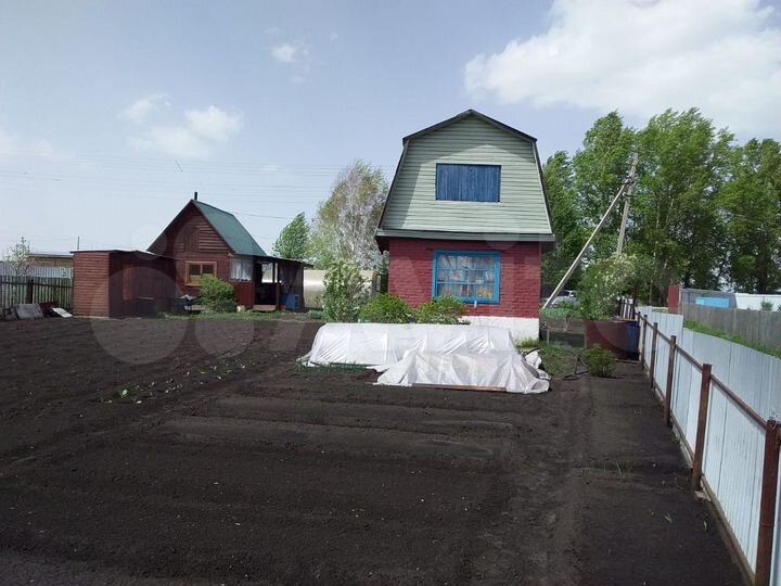 Дача 20 м² на участке 9 сот.