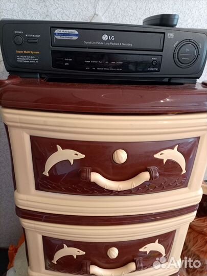 Видеомагнитофон LG(видик)