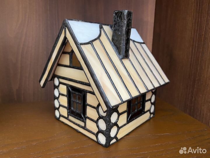 Витраж-избушка