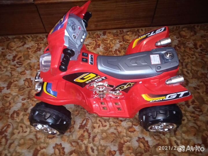 Детский электромобиль