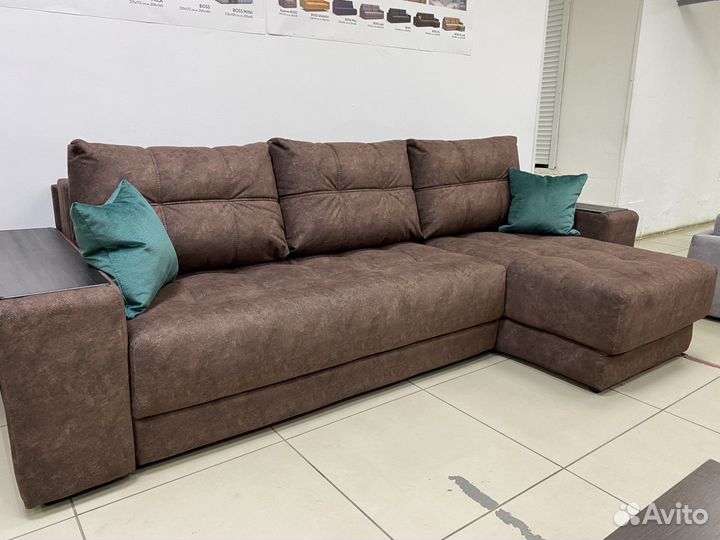 Boss XL + стол пр-кт Победы 166