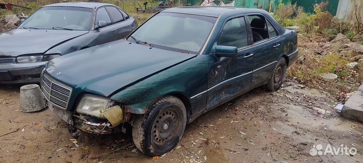 В разбор Mercedes Benz W202