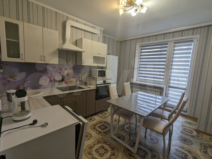 2-к. квартира, 60,7 м², 3/17 эт.