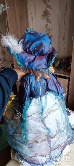 Кукла фарфоровая 70см